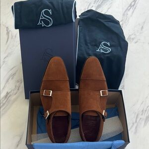 Brown Oxford Shoes with Classic Silhouette